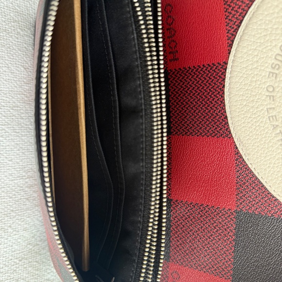 tote - Picture 16 of 16